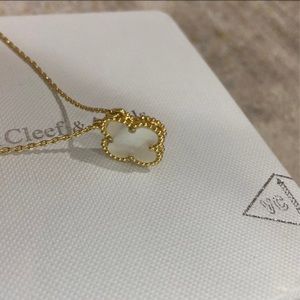 Van cleef & Arpels Vintage Alhambra Necklace